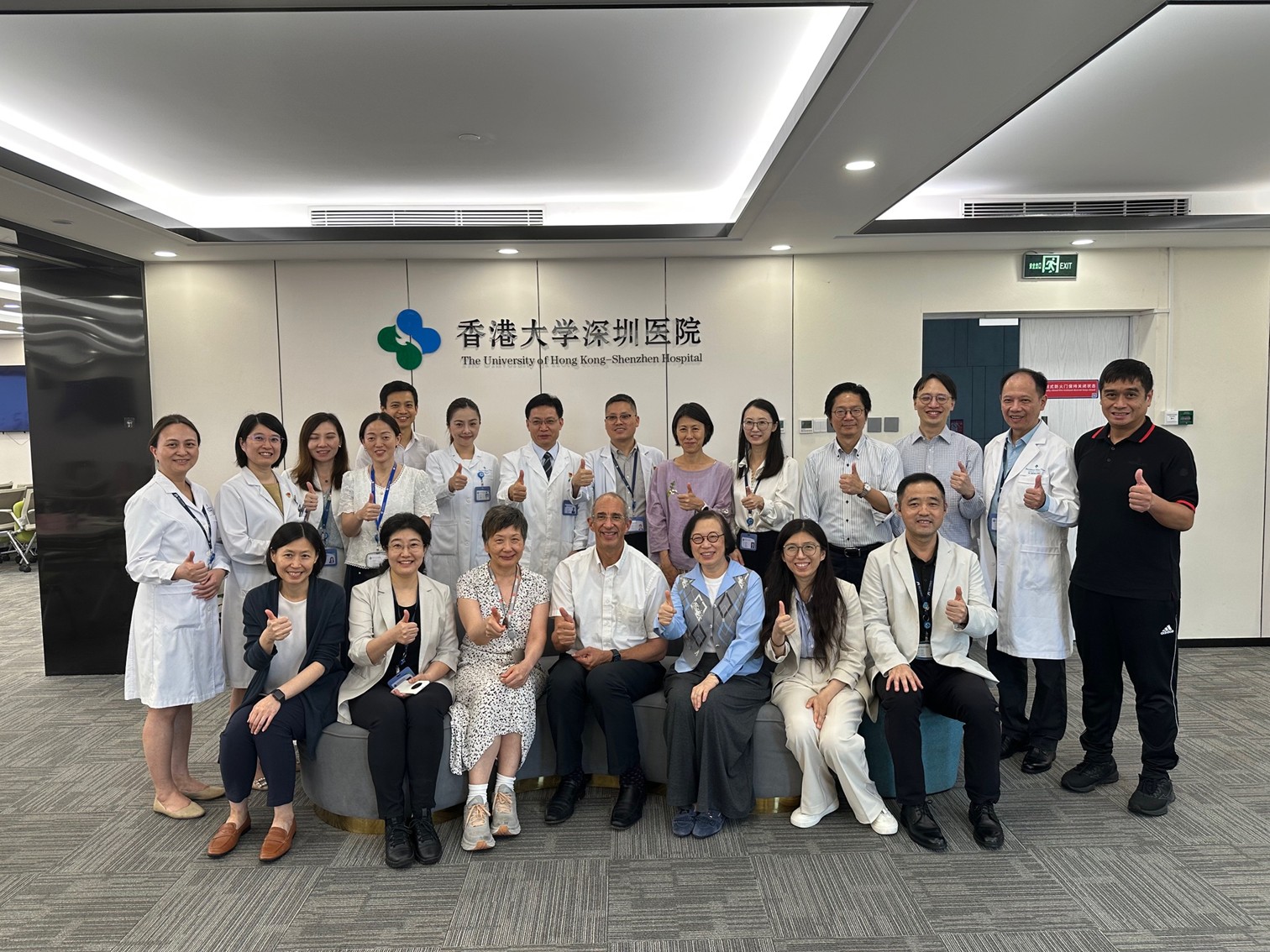 Our School’s delegation visits the University of Hong Kong-Shenzhen Hospital on July 31, 2025. Scholars of the two institutions share latest research findings, gain insights into HKU-Shenzhen Hospital’s outstanding work, and explore opportunities for joint research projects.