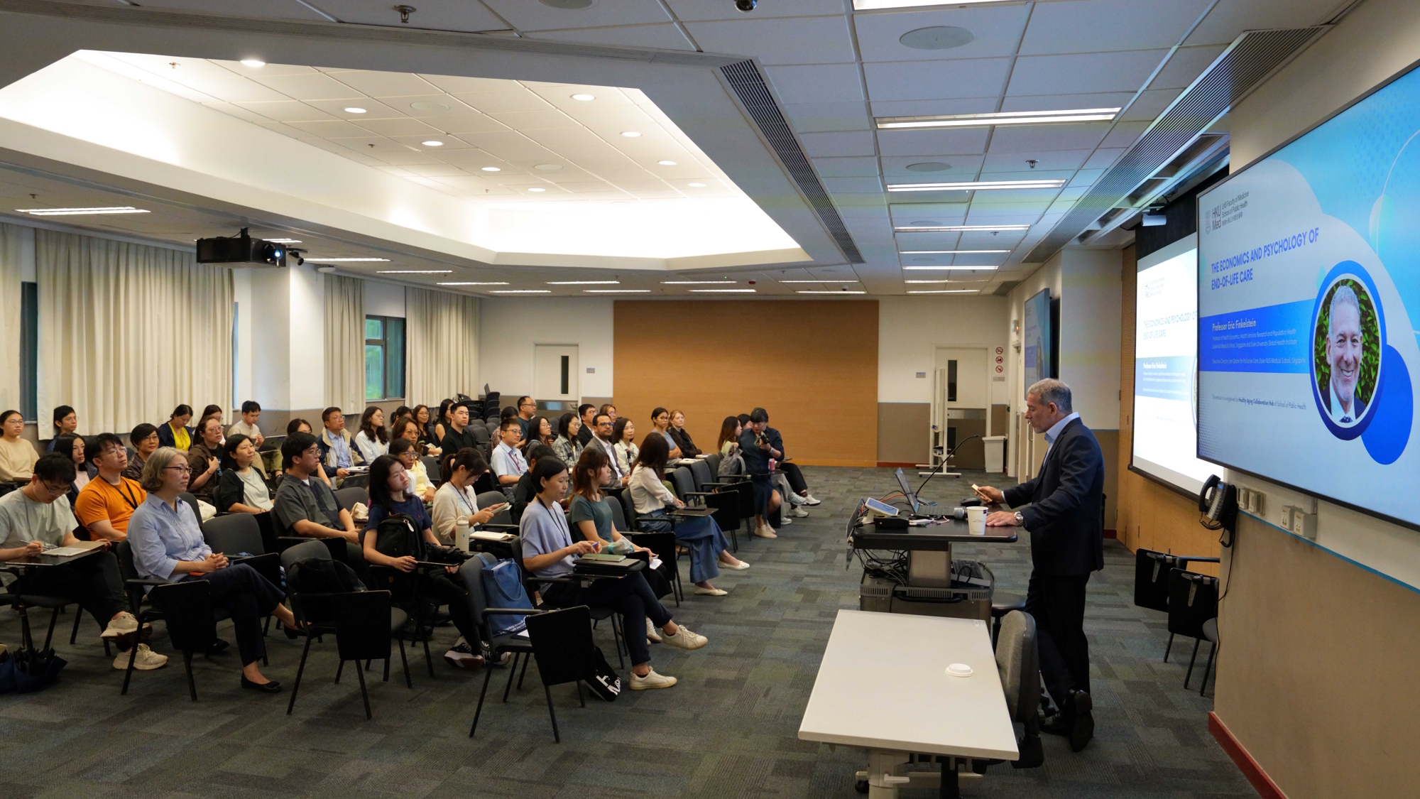 The seminar fosters meaningful engagement and dialogue with the audience regarding the current challenges and opportunities in end-of-life care.
