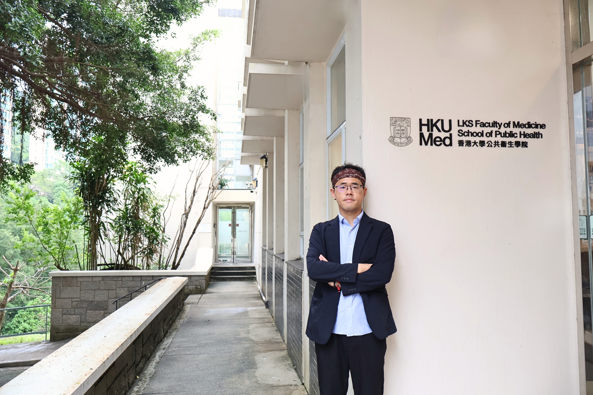 The study led by Professor Chen Shanquan finds that effective use of hearing aids may help reduce dementia risk in older adults.